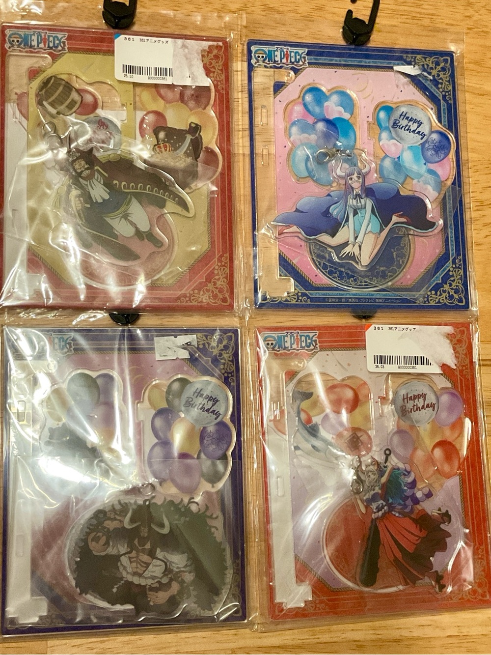 One Piece Birthday Dangling/Swaying Acrylic Stands of Yamato, Ulti, Roger, Kaido